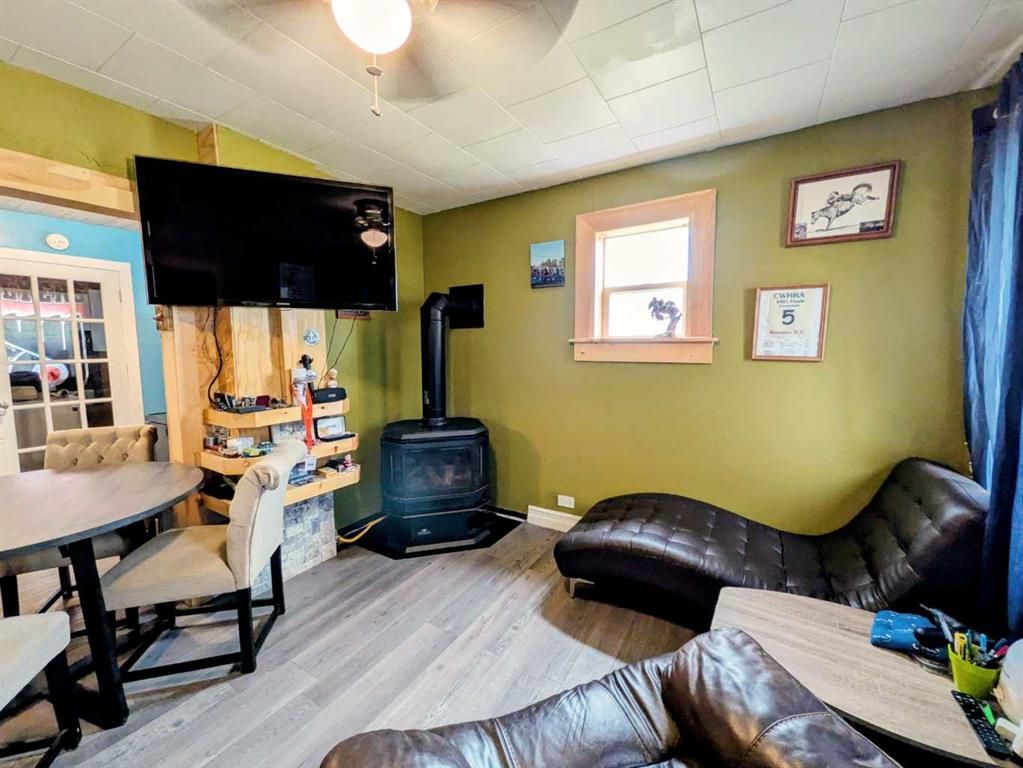 4824 47 Avenue  - Photo 13