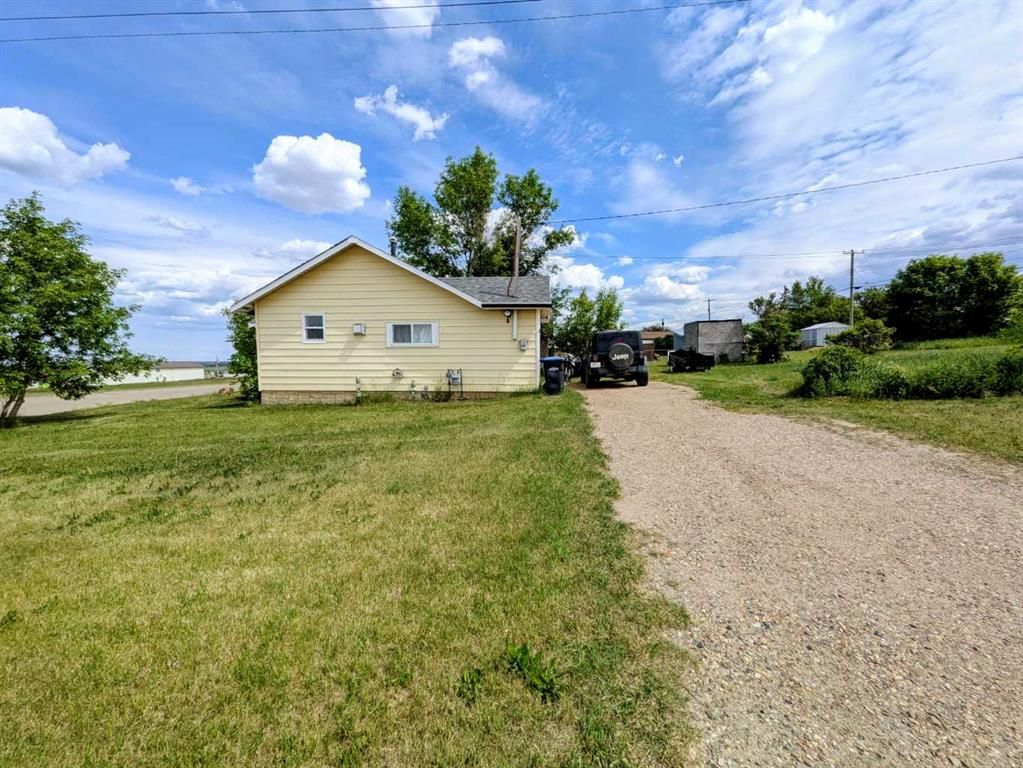 4824 47 Avenue  - Photo 28