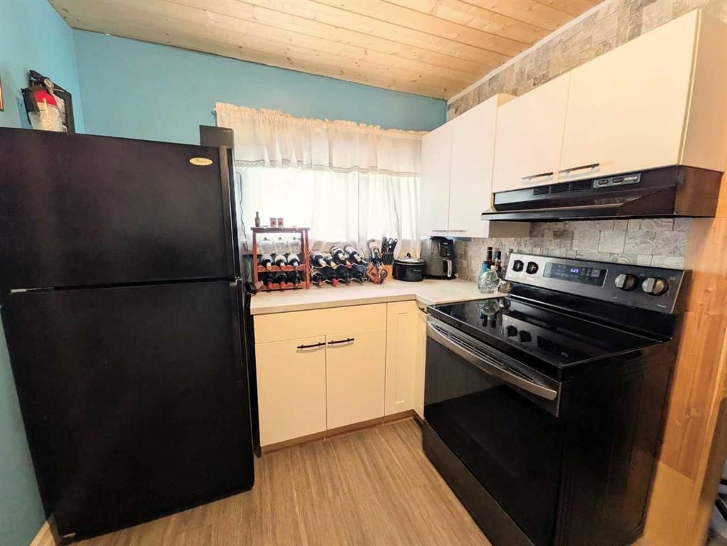 4824 47 Avenue  - Photo 7