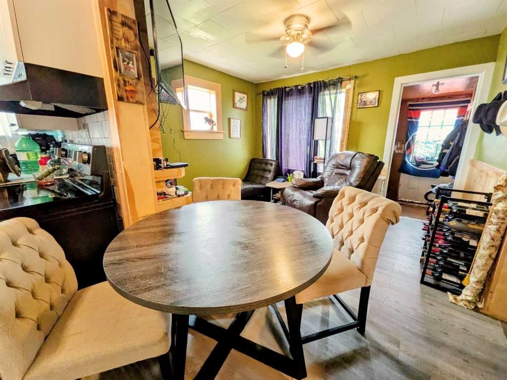 4824 47 Avenue  - Photo 9