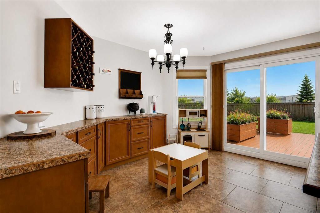 7818 Mission Heights Drive  - Photo 12