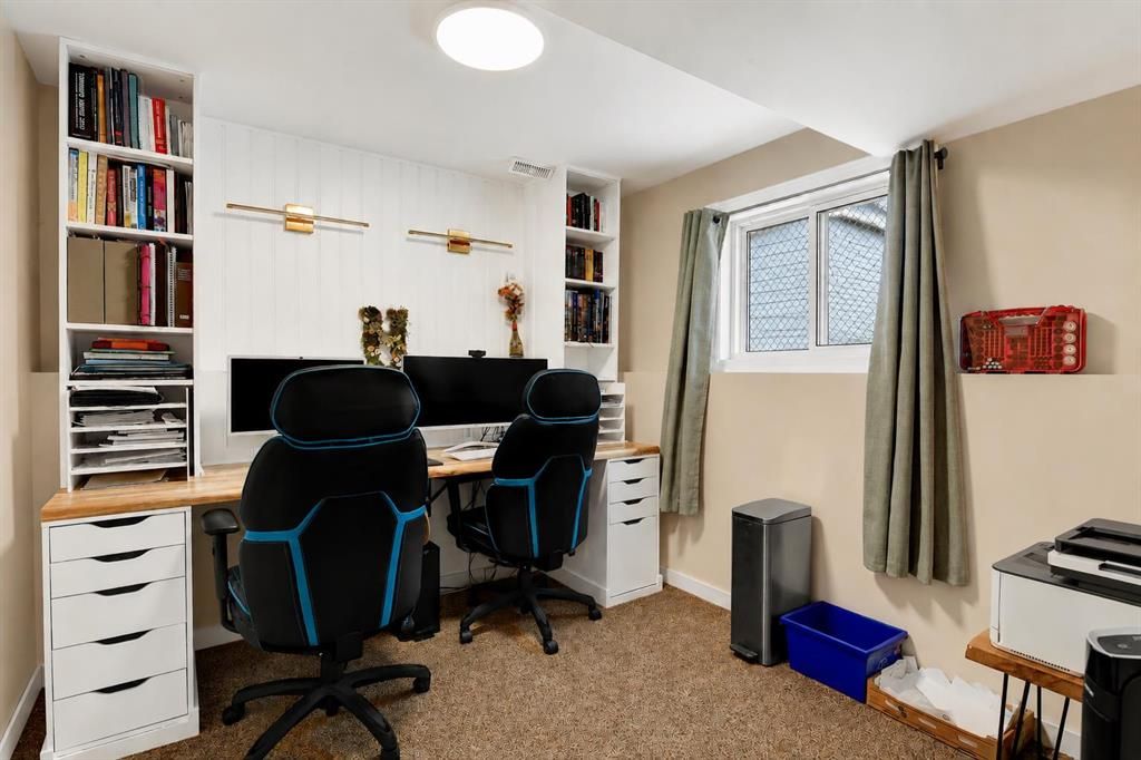 7818 Mission Heights Drive  - Photo 19