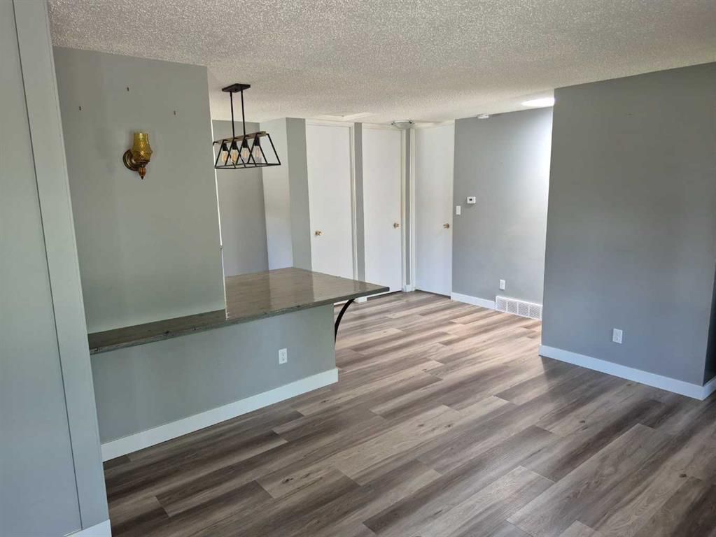 8525 95 Street  - Photo 11