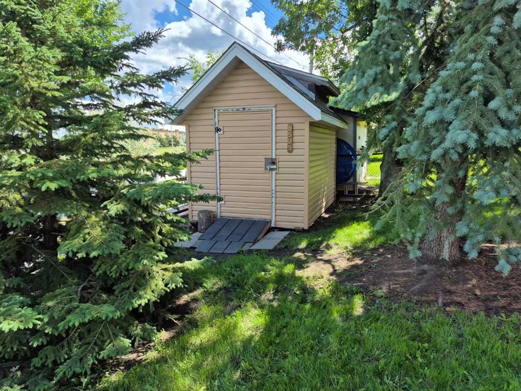 8525 95 Street  - Photo 8