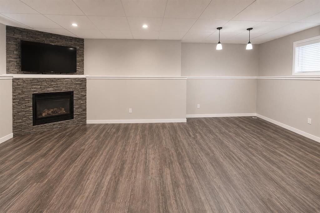 8722 Willow Drive  - Photo 26