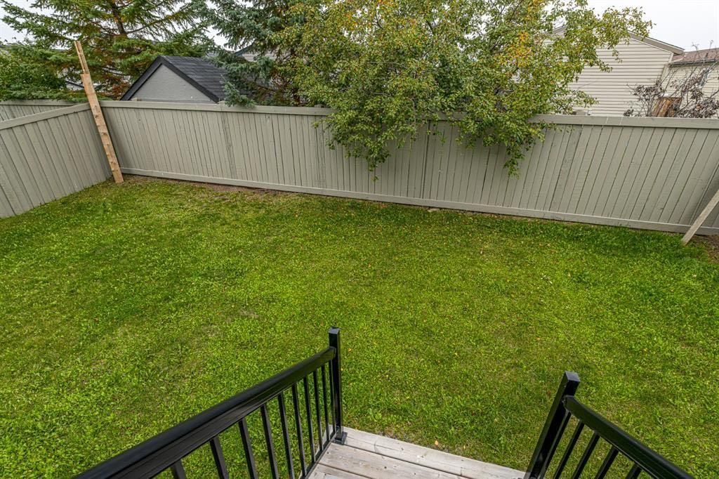 8722 Willow Drive  - Photo 32
