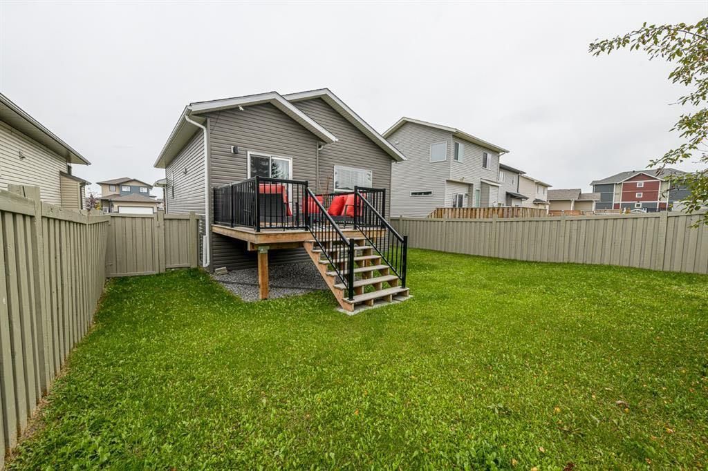 8722 Willow Drive  - Photo 34