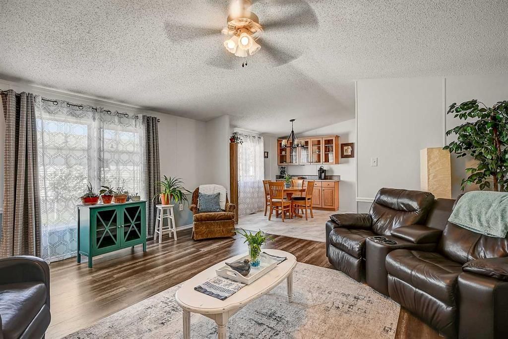 653 Carley Close   - Photo 10