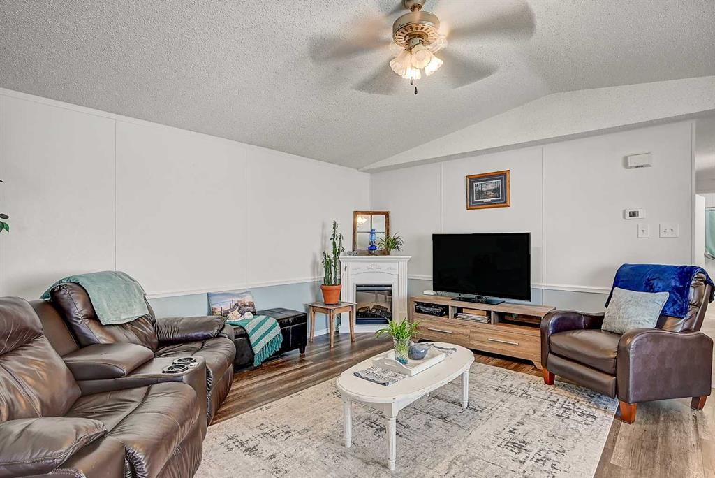 653 Carley Close   - Photo 11