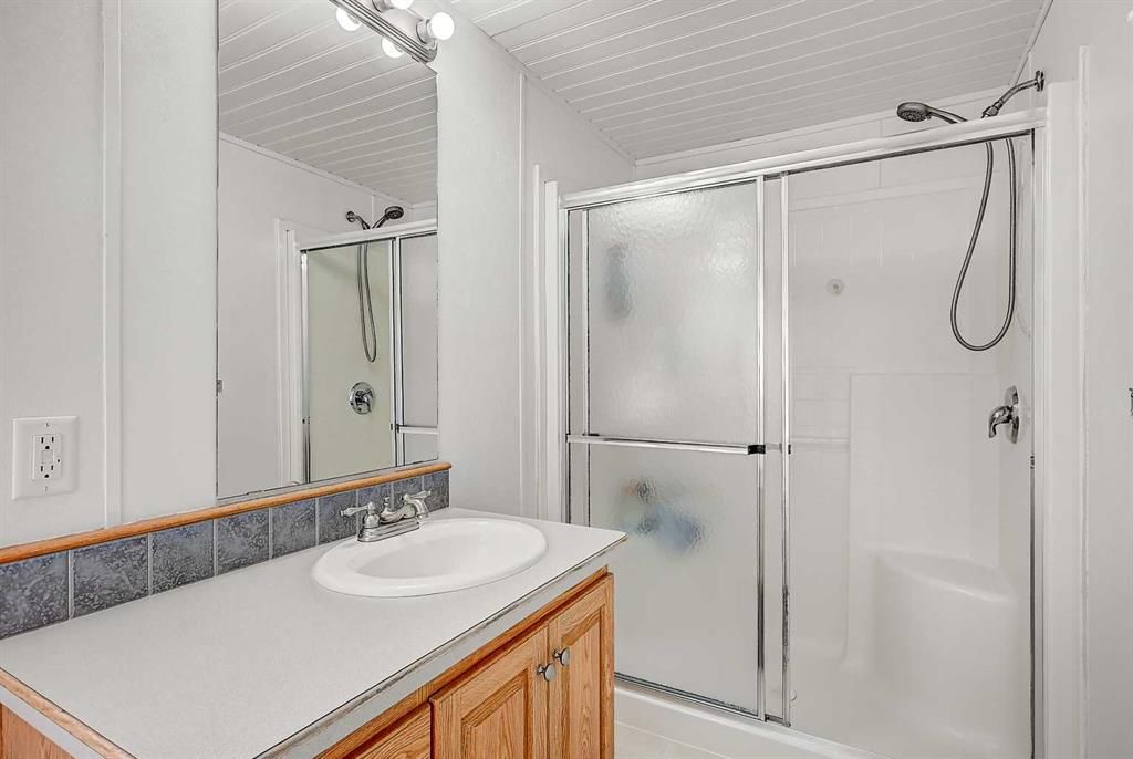 653 Carley Close   - Photo 16