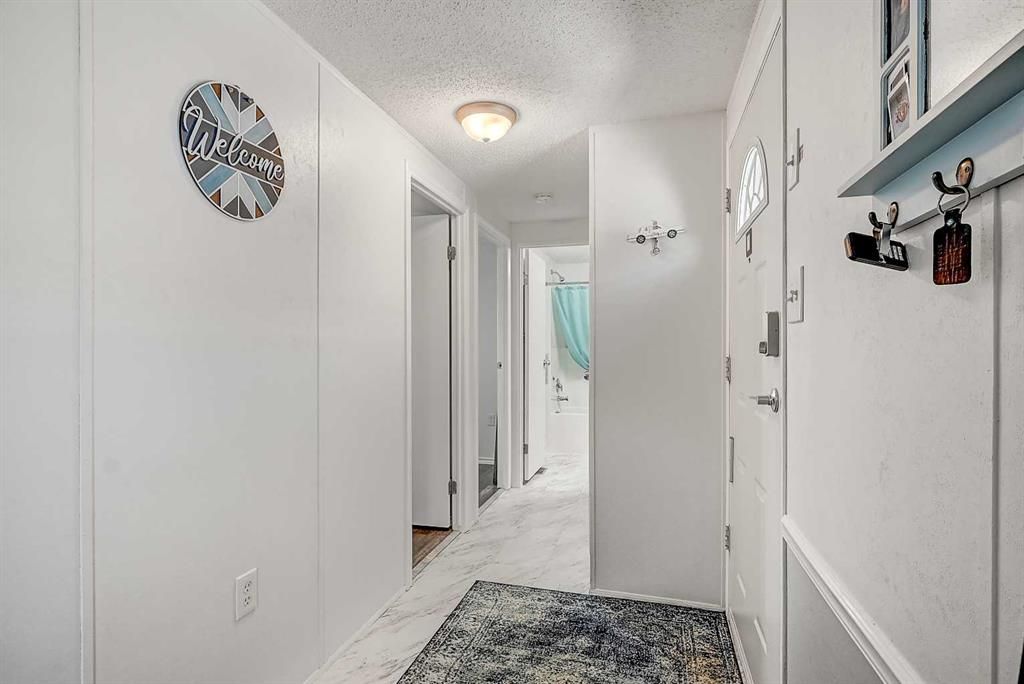 653 Carley Close   - Photo 18