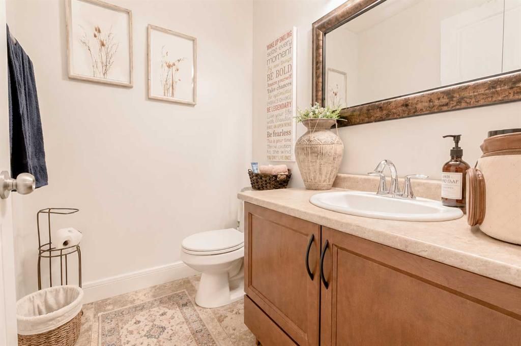 7406 91 Street  - Photo 11