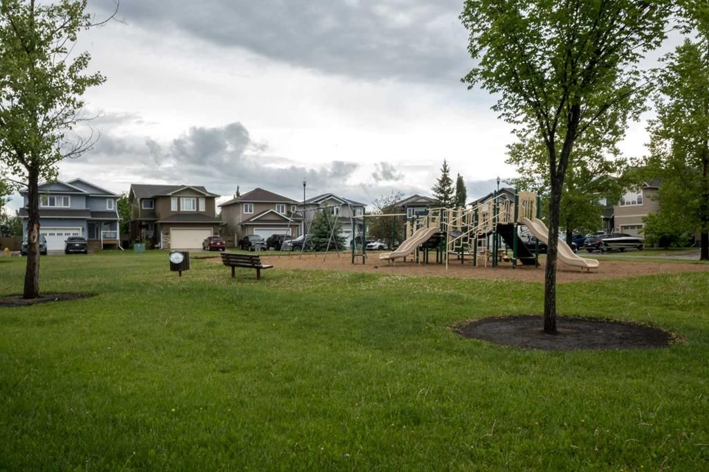 7406 91 Street  - Photo 26