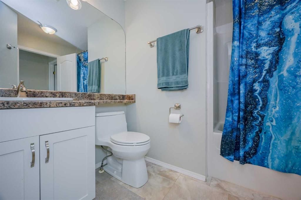 10626 Royal Oaks Drive  - Photo 17