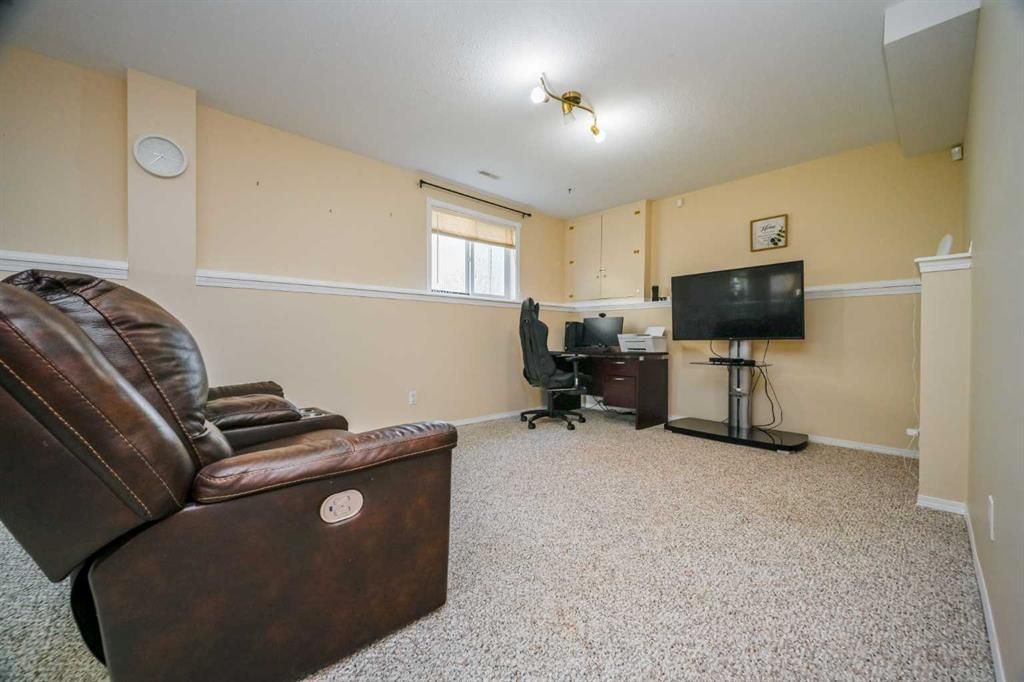 10626 Royal Oaks Drive  - Photo 26