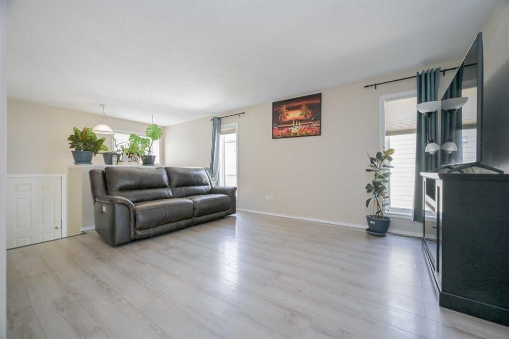 10626 Royal Oaks Drive  - Photo 8