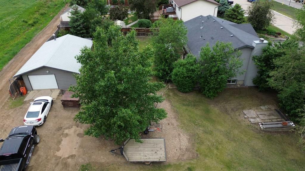 5102 43 Avenue  - Photo 4
