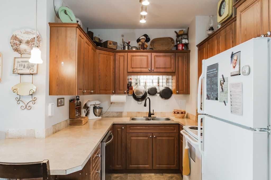 404, 9225 Lakeland Drive  - Photo 5