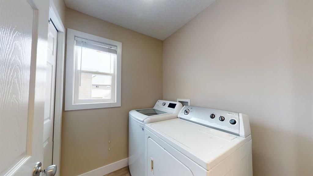 A &amp; B, 8876 75 Avenue  - Photo 10