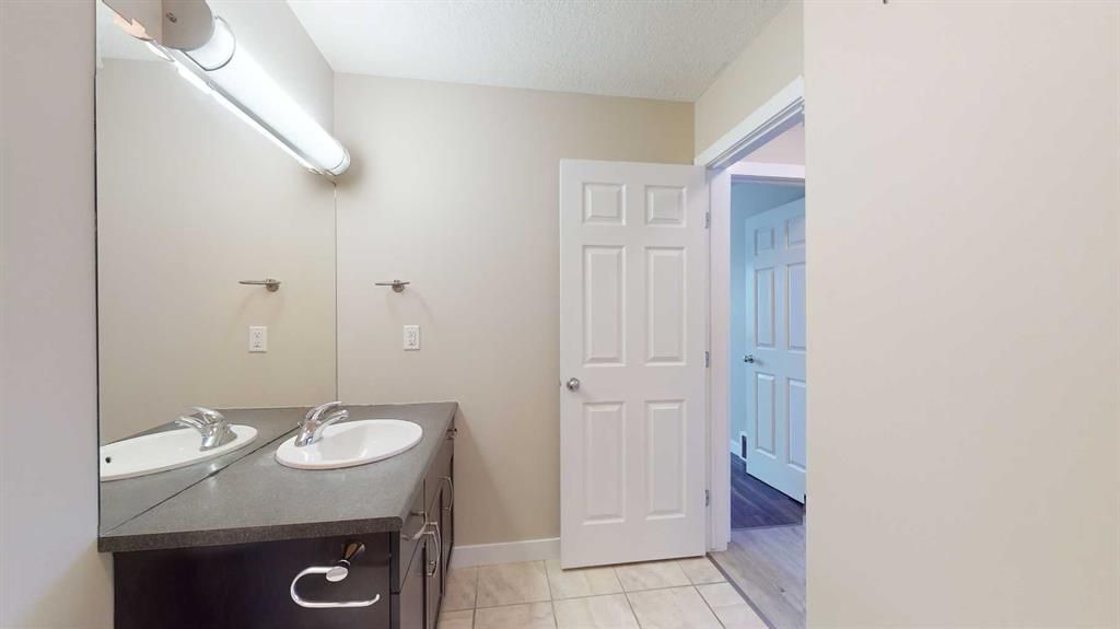 A &amp; B, 8876 75 Avenue  - Photo 15