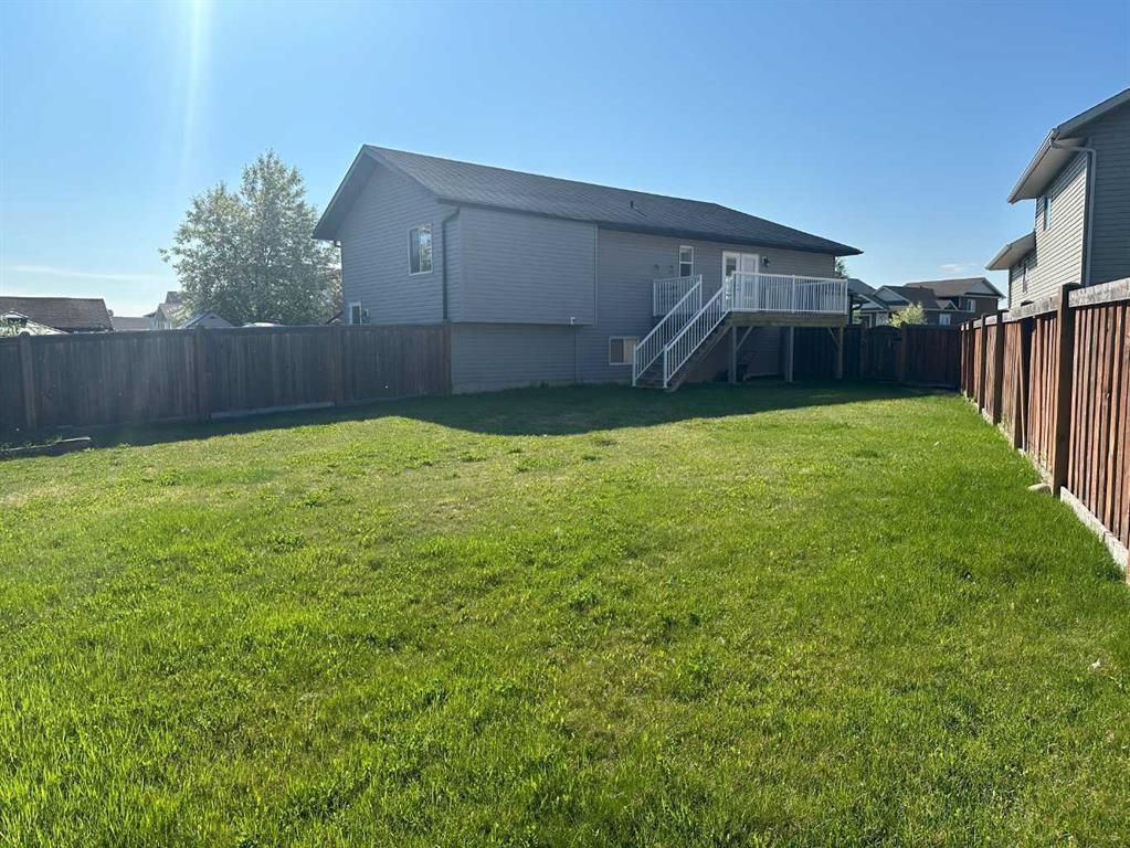 A &amp; B, 8876 75 Avenue  - Photo 4