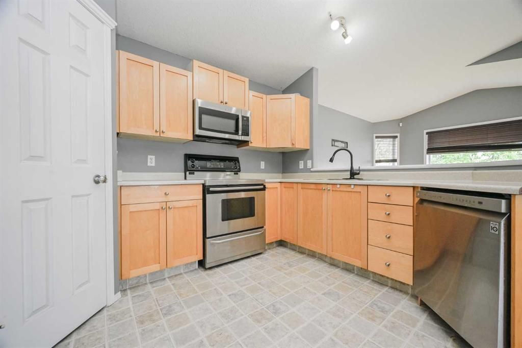 8717 62 Avenue  - Photo 11