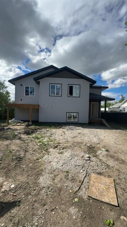 9403 103 Avenue  - Photo 2