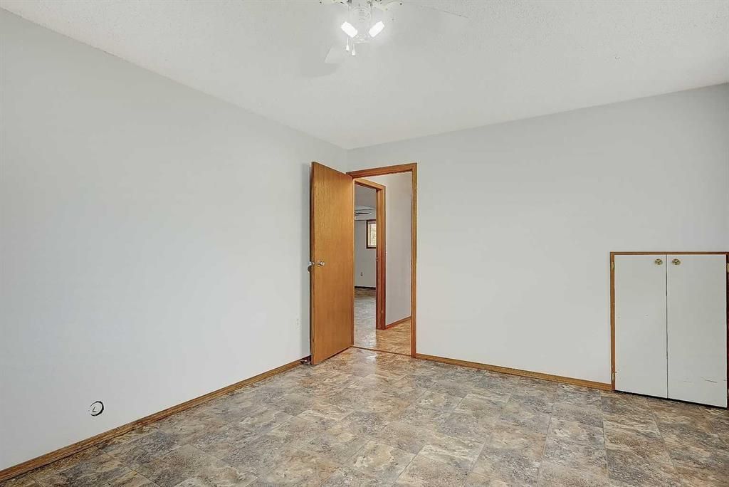 10315 Michaelis Boulevard  - Photo 19