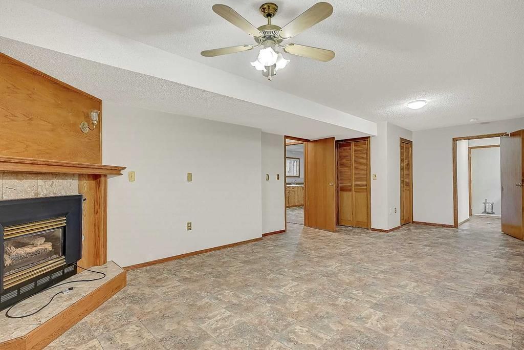 10315 Michaelis Boulevard  - Photo 24