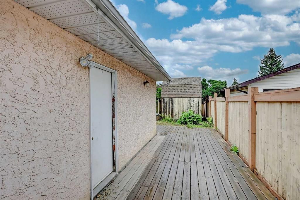 10315 Michaelis Boulevard  - Photo 28