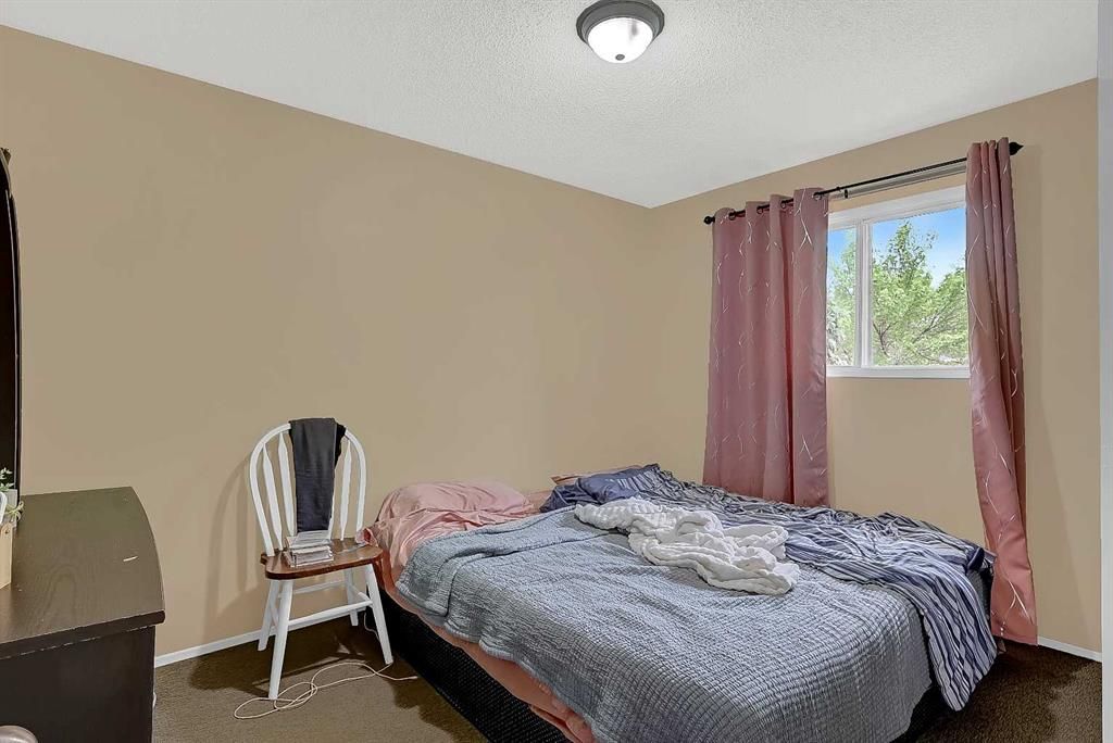 9904 71A Avenue  - Photo 12