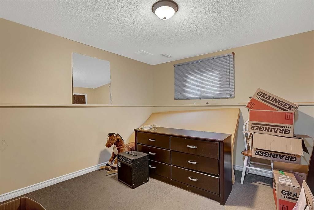 9904 71A Avenue  - Photo 20