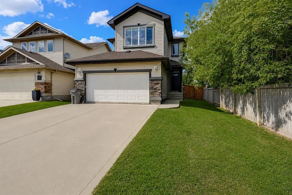 8522 102 Avenue - Photo 1