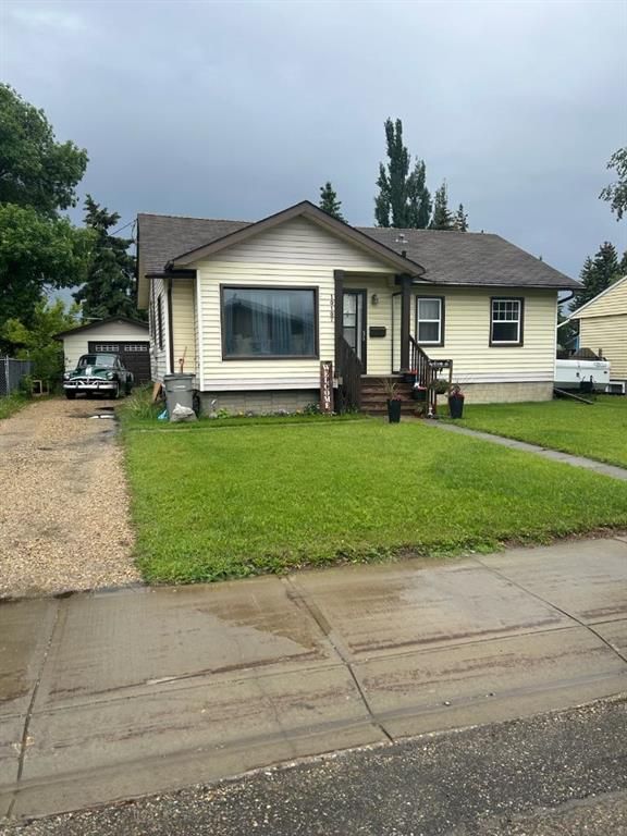 10107 90 Avenue  - Photo 2