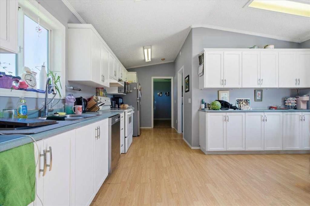 35013 Highway 670   - Photo 11