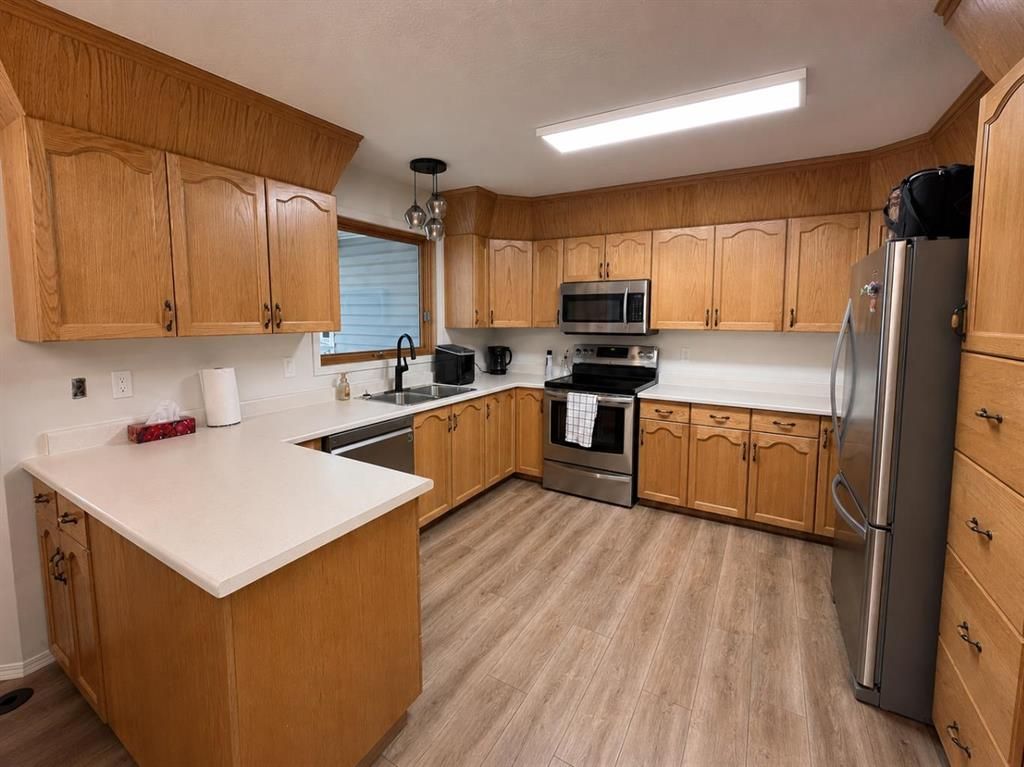 1114 6 Avenue W   - Photo 14