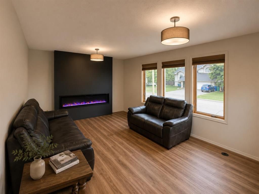 1114 6 Avenue W   - Photo 4