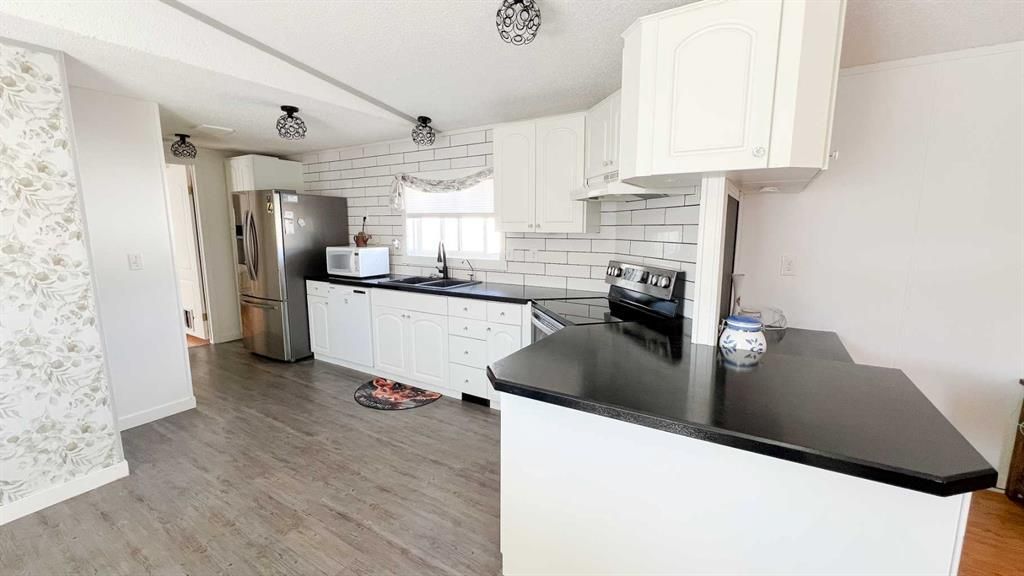 119 Clark Crescent   - Photo 4