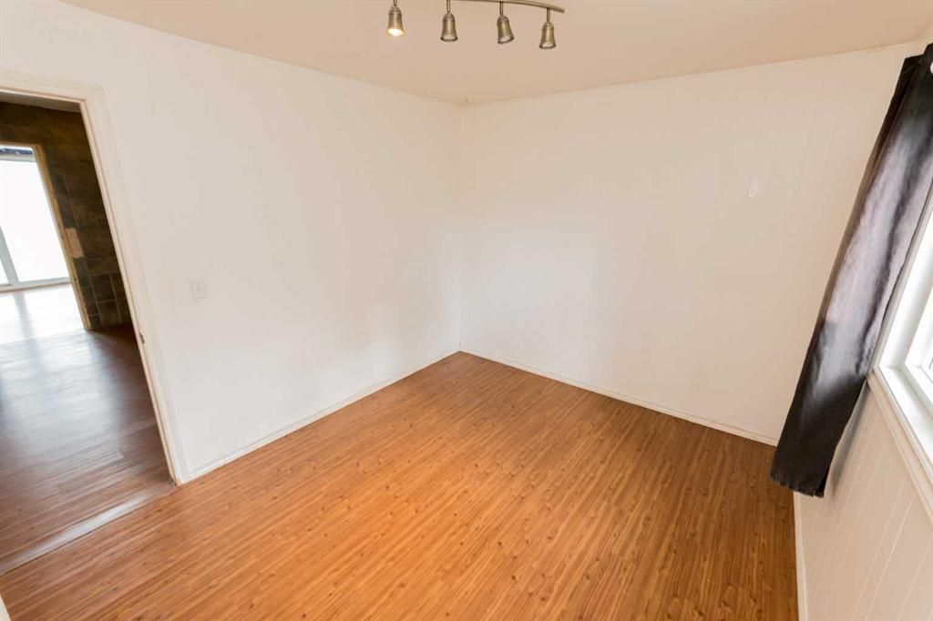 206 7th Street  - Photo 17