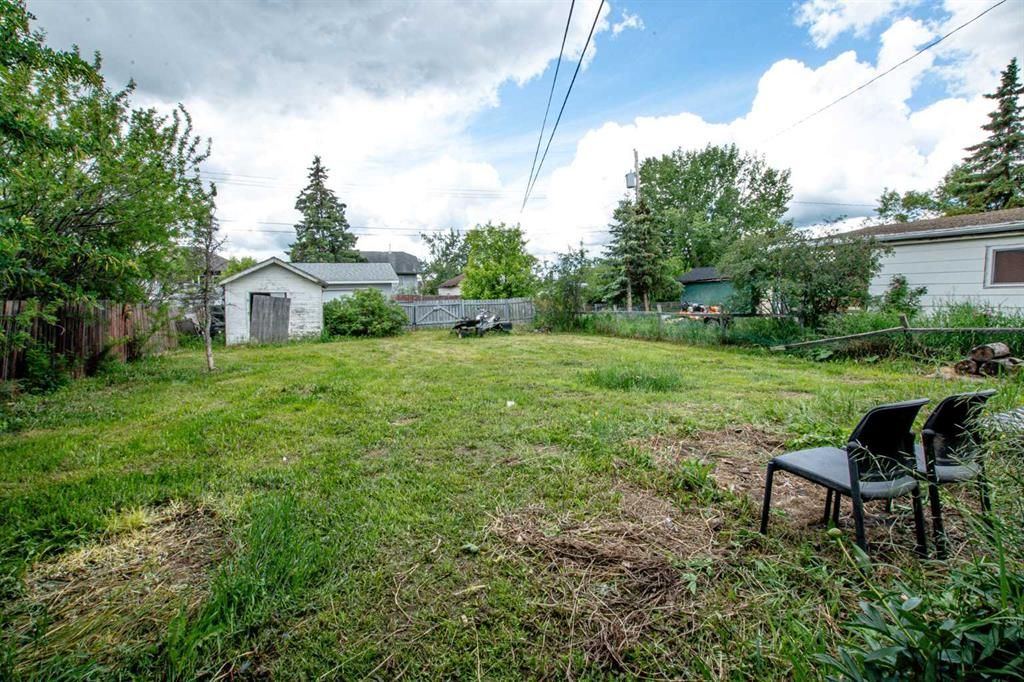 206 7th Street  - Photo 19