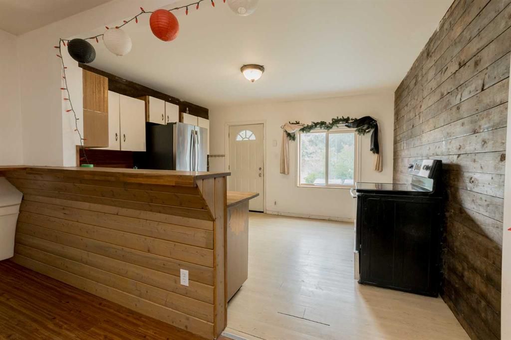 206 7th Street  - Photo 7