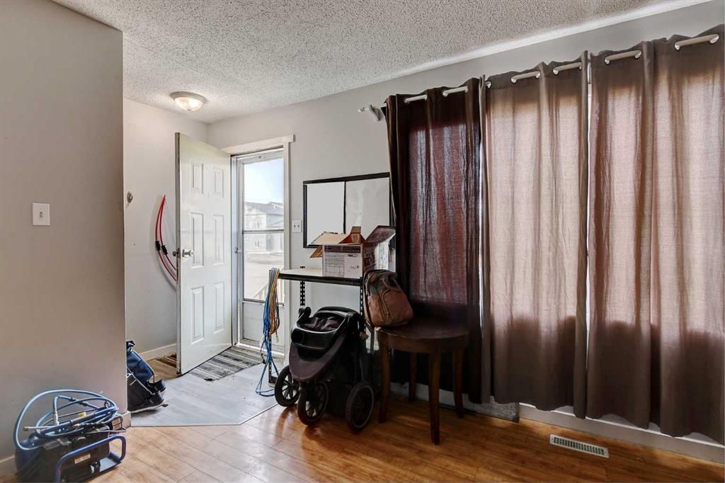 9809 98 Avenue  - Photo 5