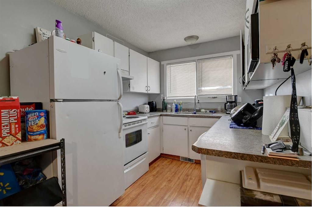 9809 98 Avenue  - Photo 8