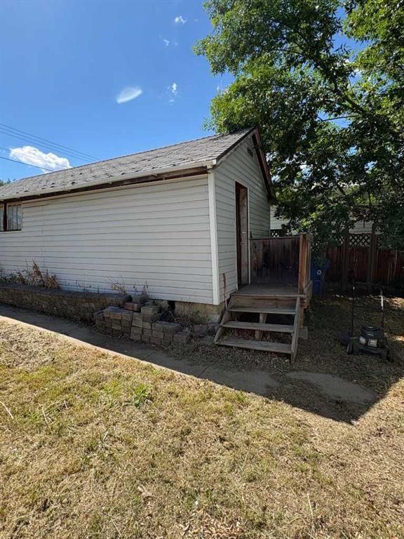 4804 46th Avenue  - Photo 16