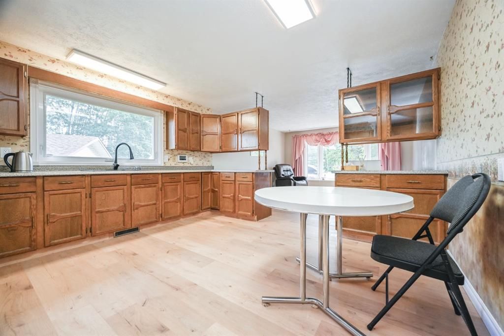 89, 704041 72 Range  - Photo 11
