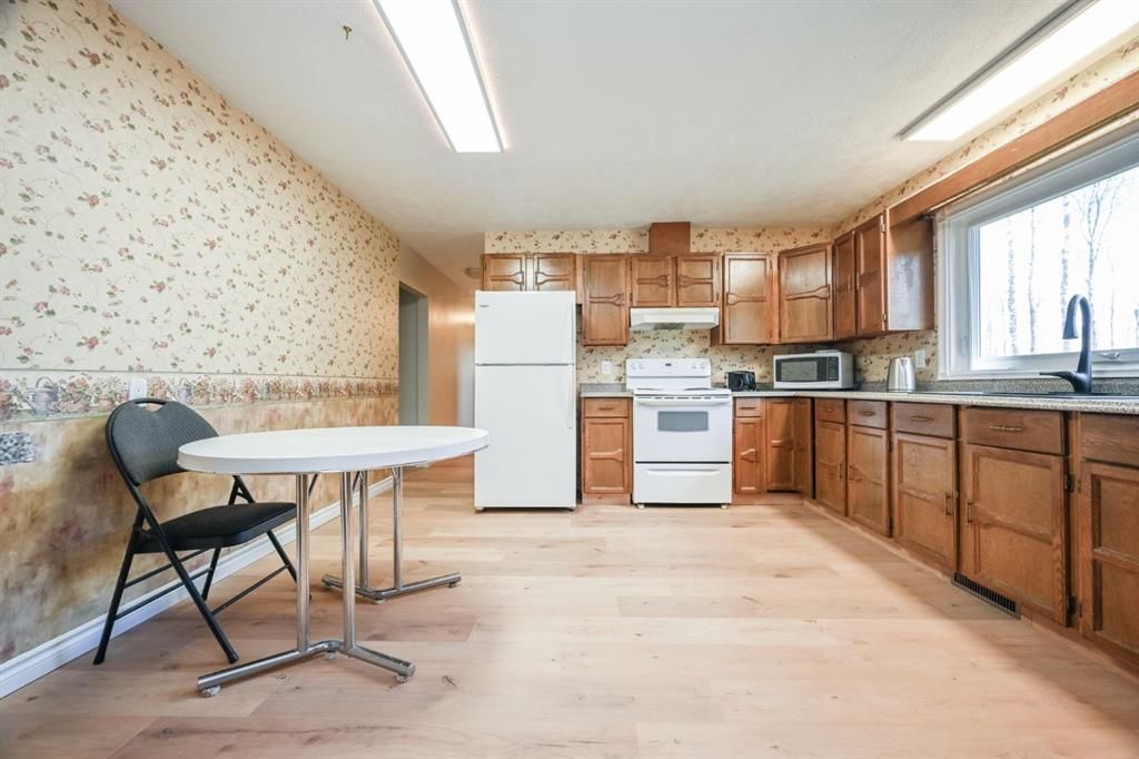 89, 704041 72 Range  - Photo 13