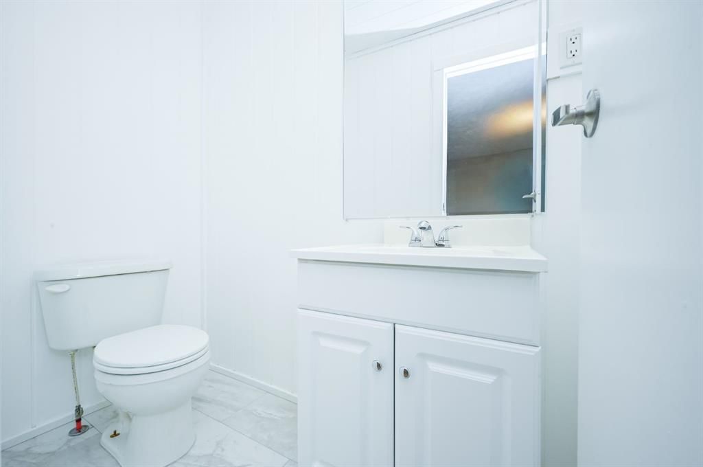 89, 704041 72 Range  - Photo 20