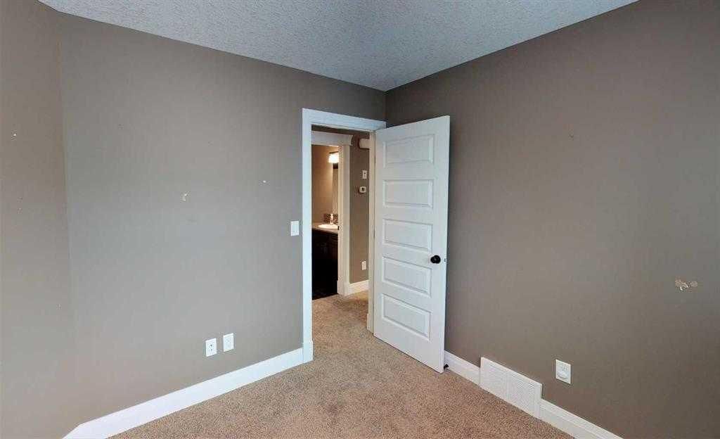 A &amp; B, 9302 100 Avenue  - Photo 16