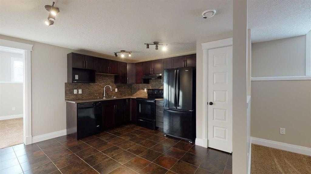 A &amp; B, 9302 100 Avenue  - Photo 19