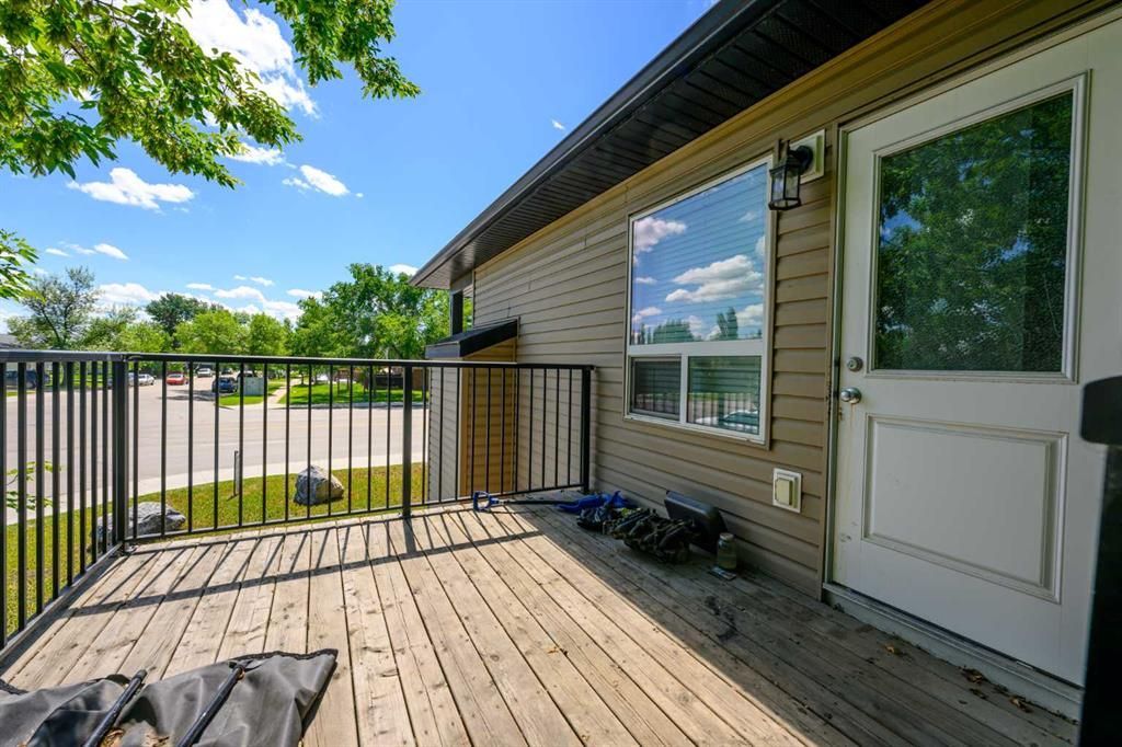 A &amp; B, 9302 100 Avenue  - Photo 3